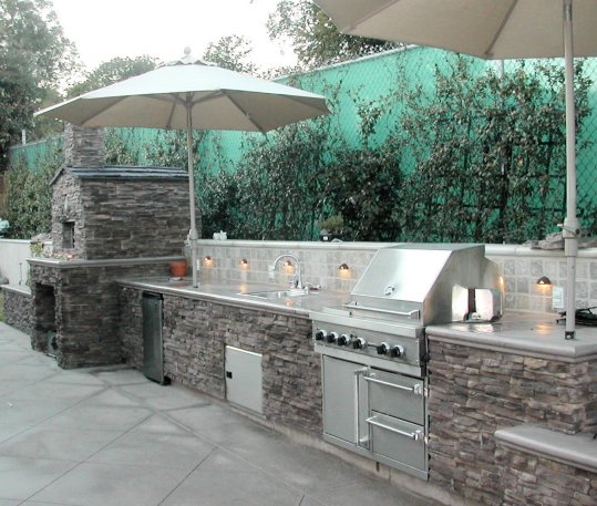 outdoorkitchen2_cc_40_crop